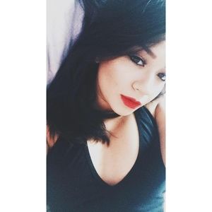 Meet your Posher, Jena